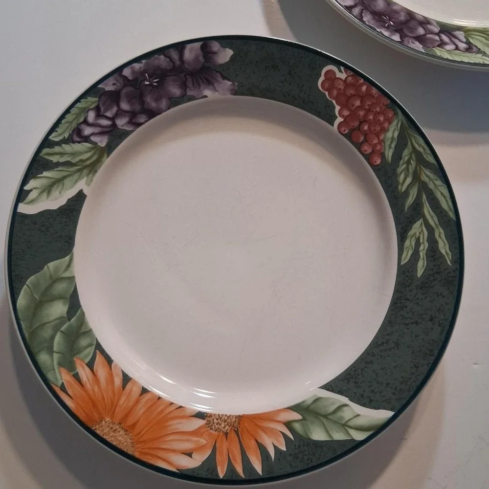 Vintage 1991 Set of 2 vintage flower lunch plates sunflowers Replacements